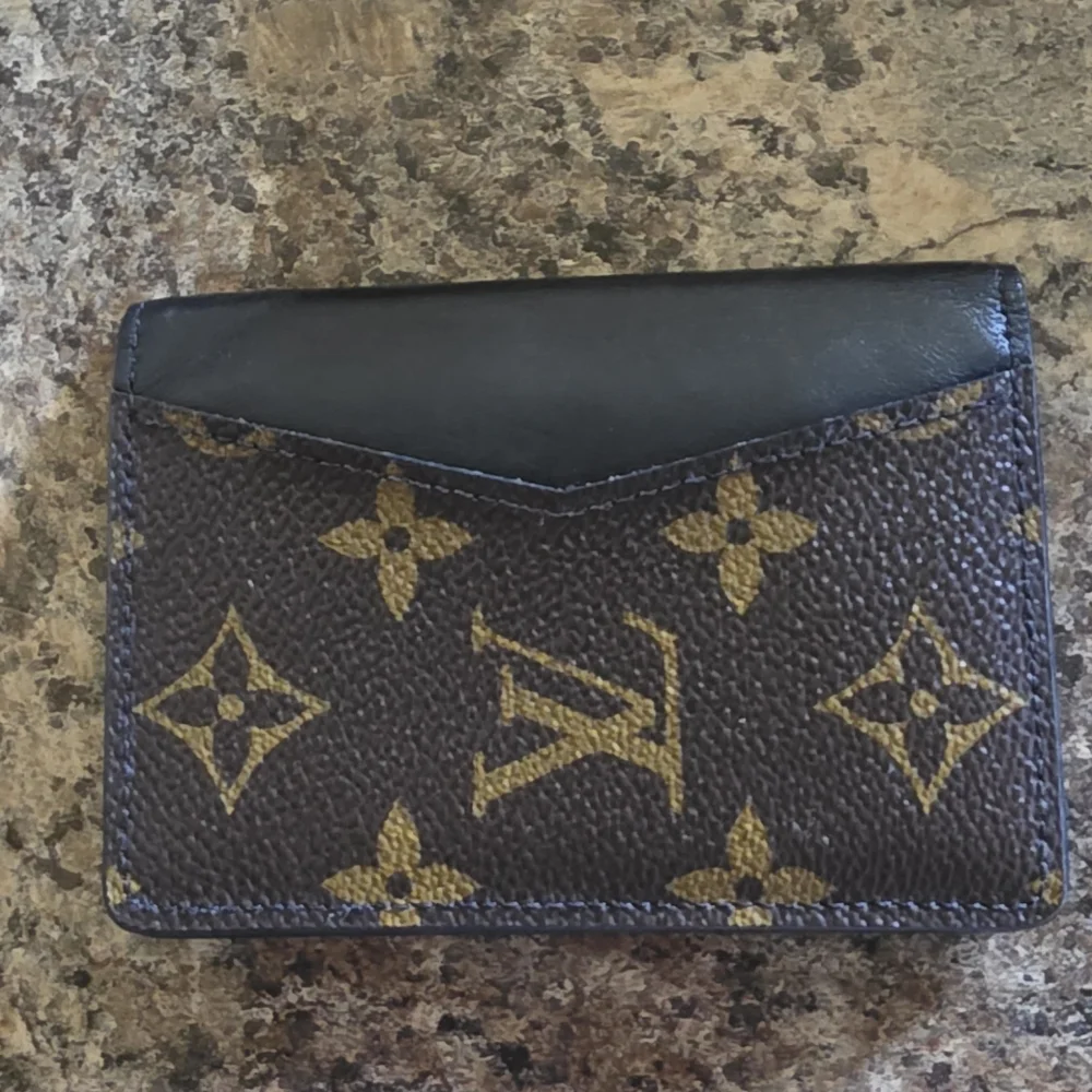 Louis Vuitton Monogram Men's Card Holder